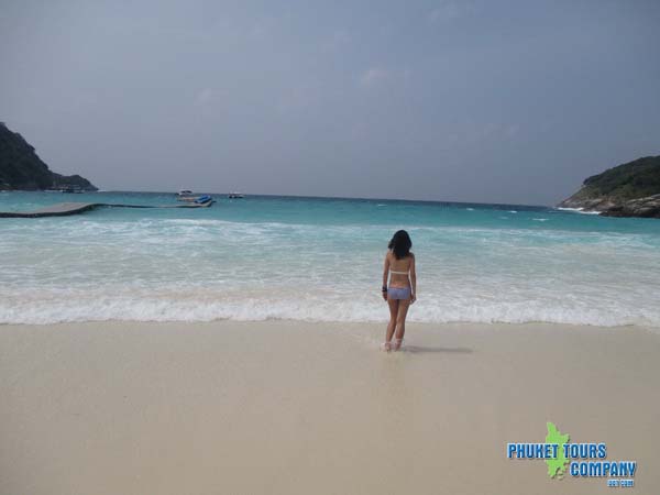 Raya Island Full Day Tour by Speed Boat